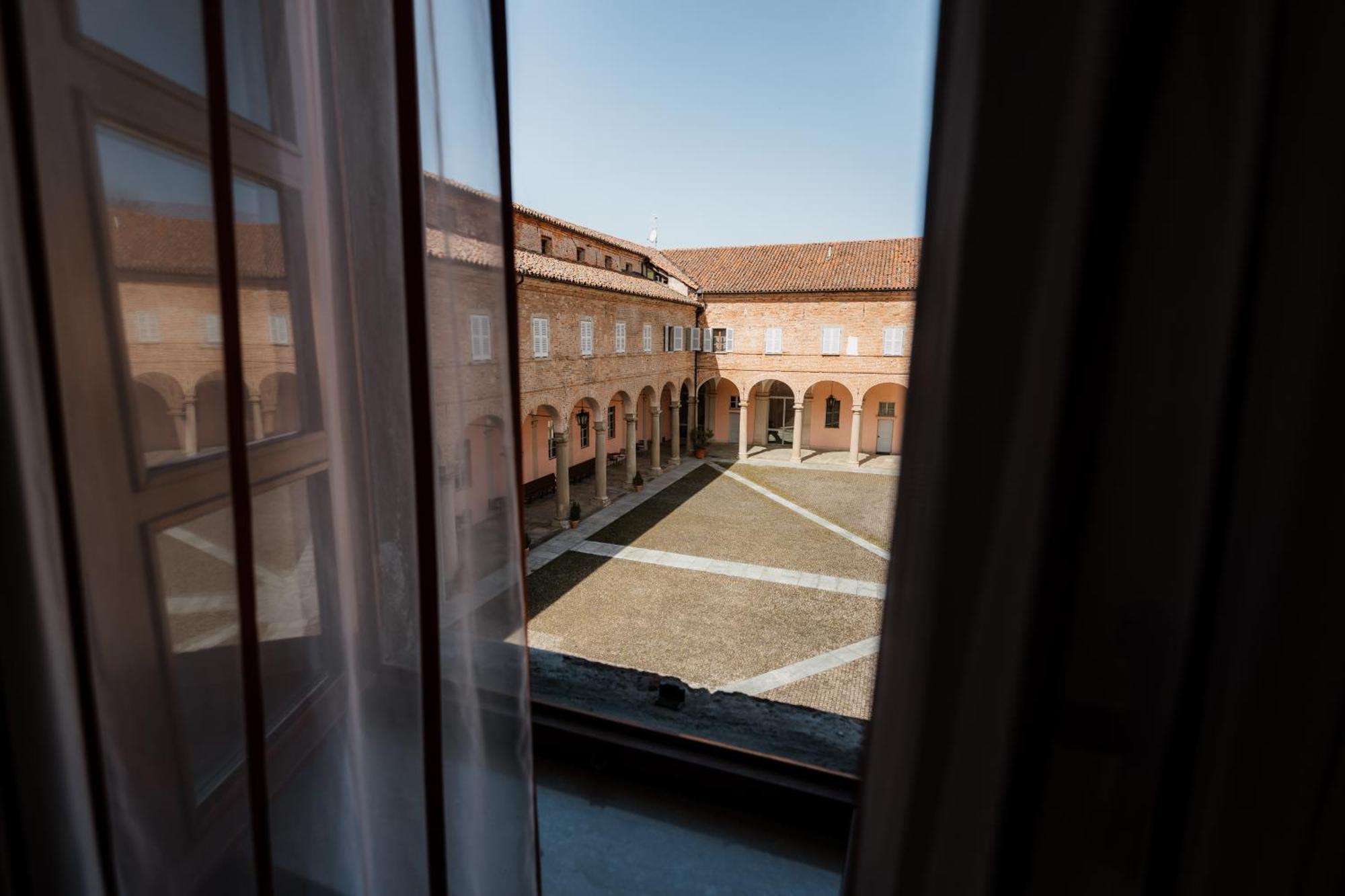 Casa Regina Montis Regalis Hotell Vicoforte Eksteriør bilde